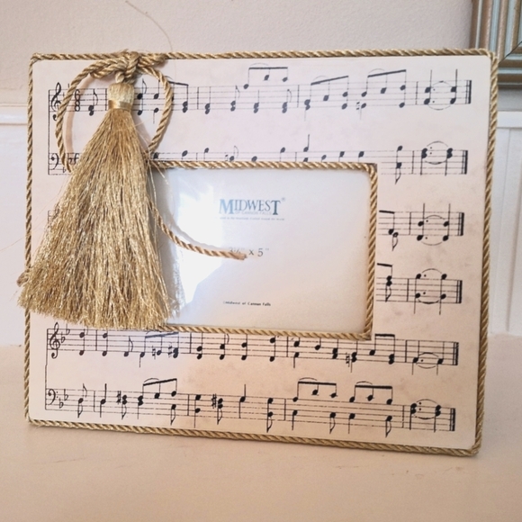 Midwest Of Cannon Falls Other - Midwest of Cannon Falls picture frame - NWT